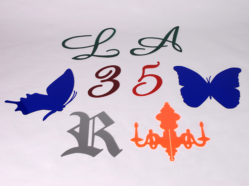 Découpe lettrage pour le domaine de la communication - CITYPLAST