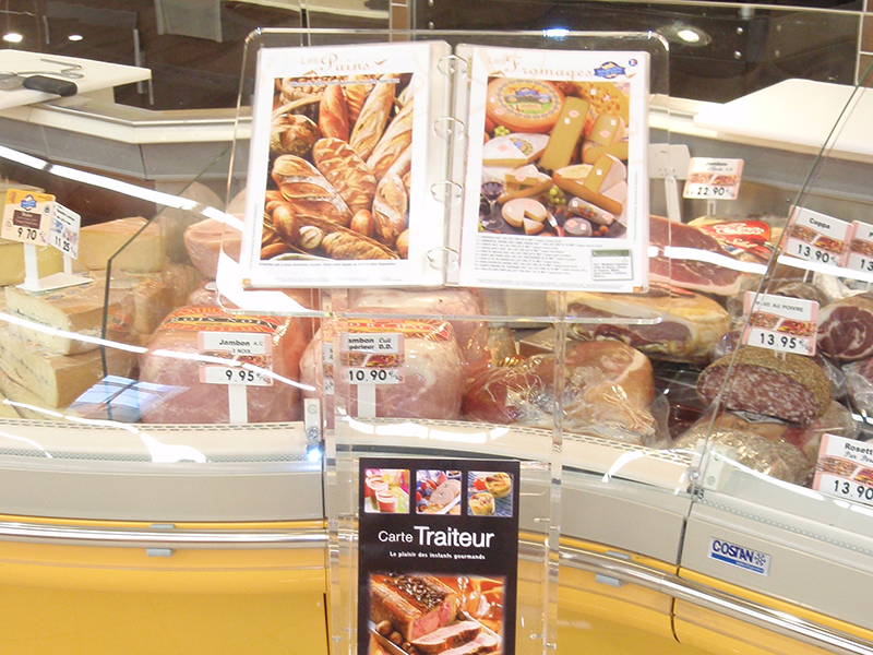 Présentoir traiteur pour le domaine de la communication - CITYPLAST