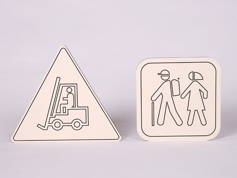 Panneaux de signalisation pour le domaine de la communication - CITYPLAST